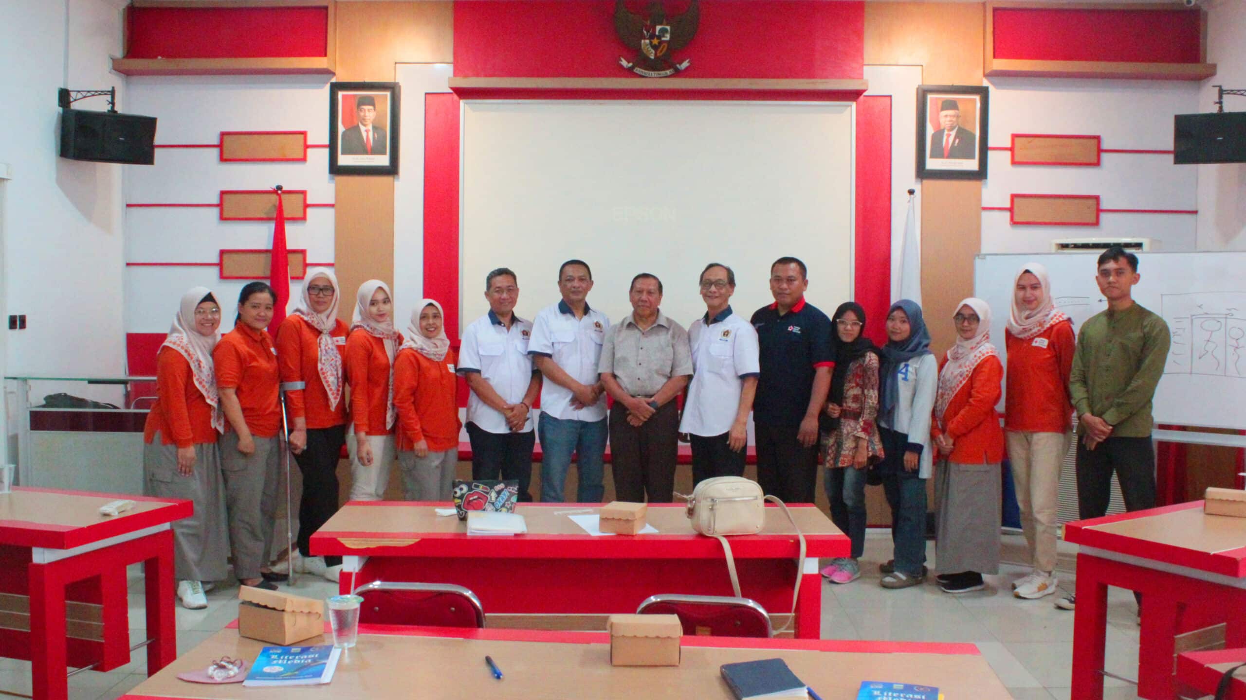 PMI Kabupaten Indragiri Hulu BANGUN TIM KIP